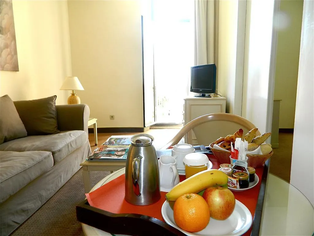 B4 Park Nice Hotell