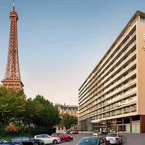 https://pullman-tour-eiffel.fr-paris.fr