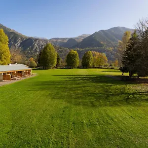 https://gite-le-grand-renaud.hotels-rhonealpes.com