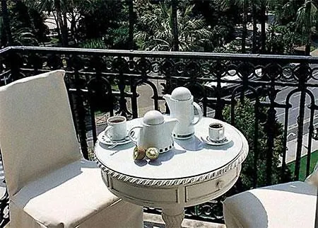 B4 Park Ницца 4*,  Франция