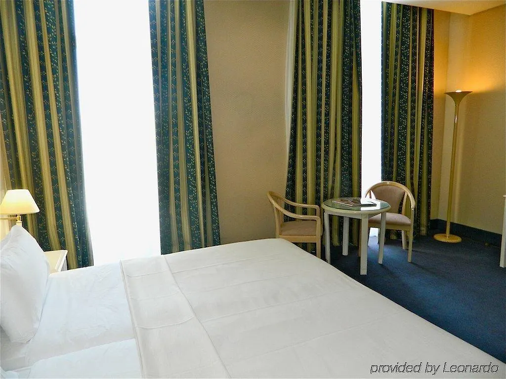 B4 Park Nice Hotel